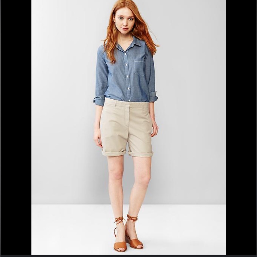GAP size 14 Khaki Boyfriend Roll Up Shorts